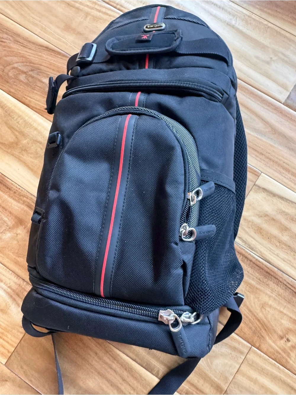 Targus Black Sling Camera Backpack with Red Trim